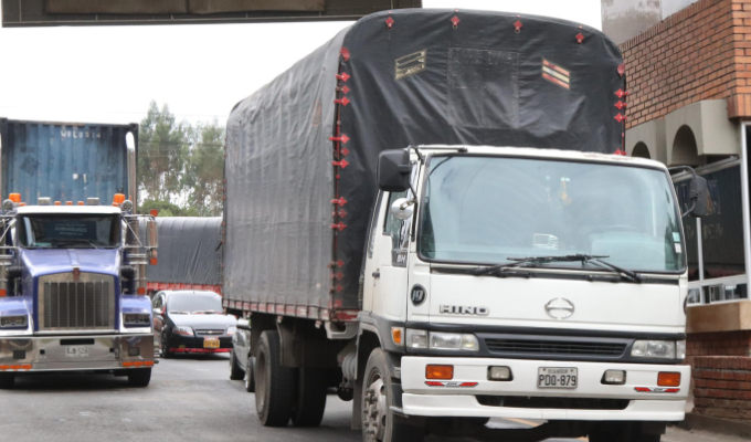 Comercio Ecuador–Colombia se frena en seco por nuevo arancel del 30%