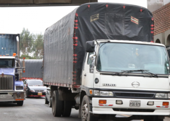 Comercio Ecuador–Colombia se frena en seco por nuevo arancel del 30%