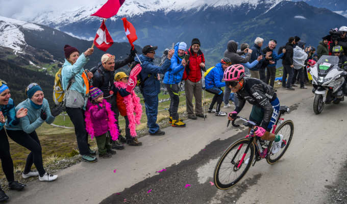 Einer Rubio se corona en la Etapa 13 del Giro; Cepeda llega tercero