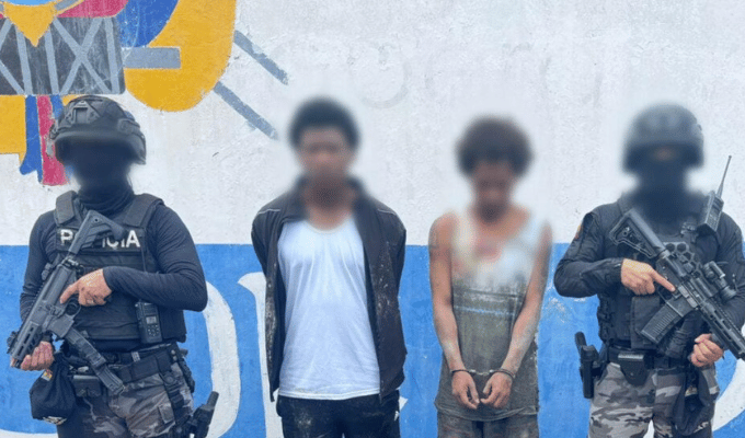 Machala: cayeron dos con armas y radios en operativo 3D