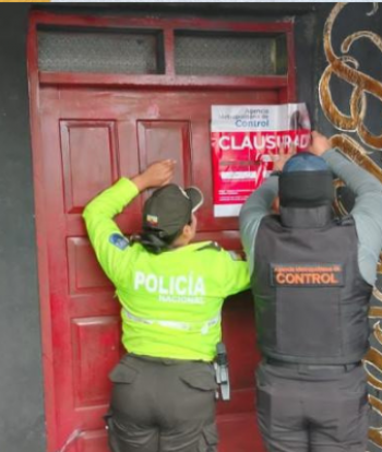 Clausuran local de tatuajes en Quito por presunta venta de marihuana