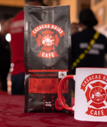 Café Casaca Rojas: el café ecuatoriano que ayuda a los bomberos