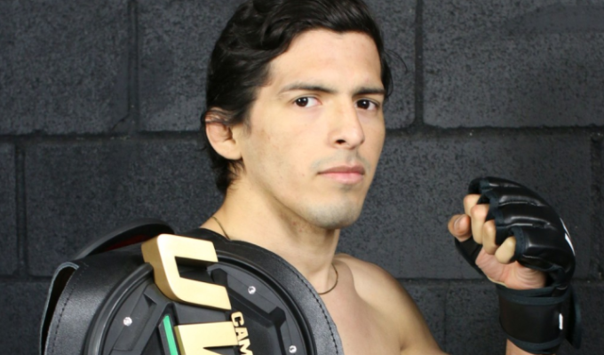 Ecuador estrena sangre nueva en UFC: Adrián Luna Martinetti