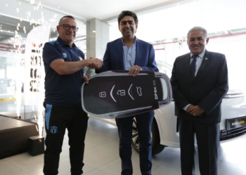 Automekano y DFSK se “ponen la celeste” con Macará para la temporada