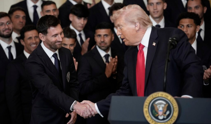 Messi y Trump se dieron la mano y los flashes explotaron