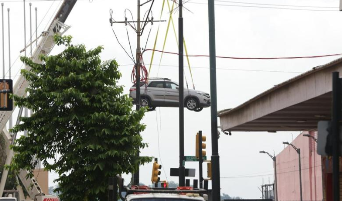 Edificio Multicomercio: esto pagaron para sacar autos y motos