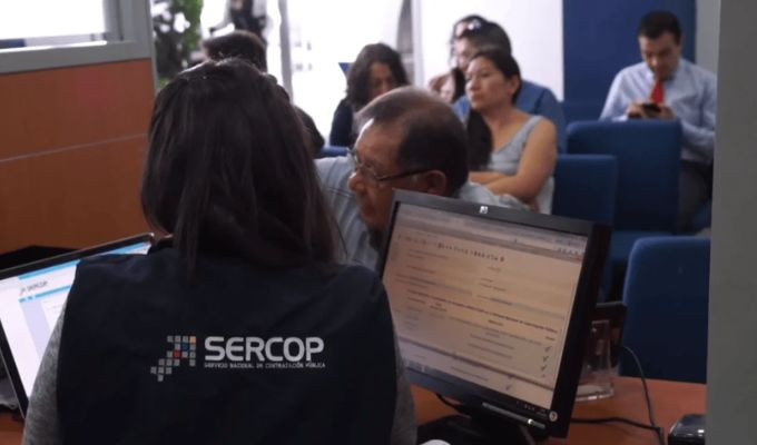 Noboa ordenó reportes de Inteligencia sobre contratos especiales del E