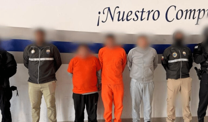 Cayó banda señalada por robos en buses tras operativo policial