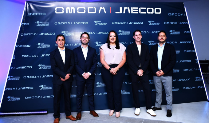 Cuenca recibe a Omoda & Jaecoo con autos híbridos y eléctricos