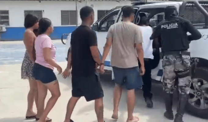 Caen cinco sospechosos en Santa Elena tras robos armados en Salinas