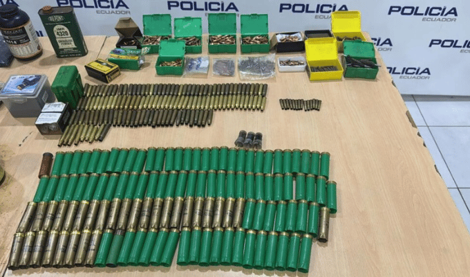 Caen indicios de taller clandestino de municiones en Guayas