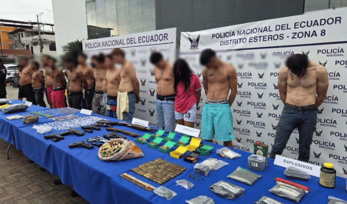 Golpe policial en Guayaquil deja 27 aprehendidos y 7 menores aislados