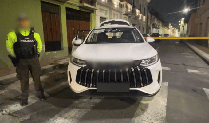 Policía recupera vehículo robado en Quito tras alerta ciudadana