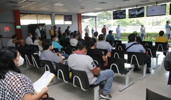 Quito cambia la matriculación de autos nuevos desde abril
