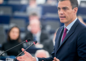 España cierra la vía rápida para venezolanos y crece la preocupación