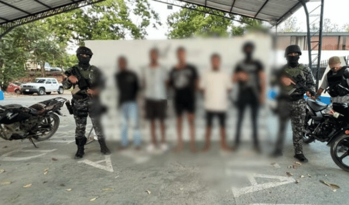 Cuatro aprehendidos por presunta extorsión en Esmeraldas
