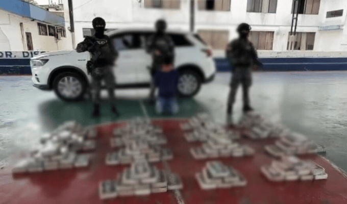 Golpe a la droga en Napo: decomisan 157 paquetes de cocaína ocultos