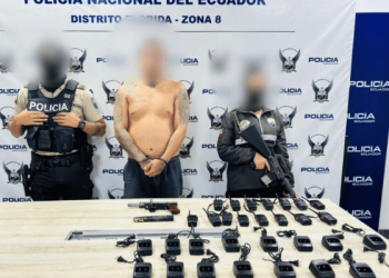 Cae alias “Colorado” en Guayaquil con arma y radios de comunicación