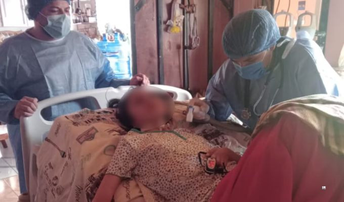 Médico es sentenciado en Quito tras dejar tetrapléjica a una menor