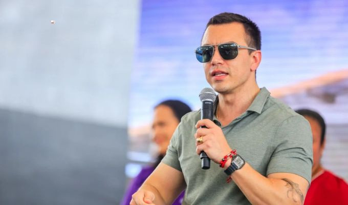 Noboa dice que las muertes violentas bajaron 14 % en el año