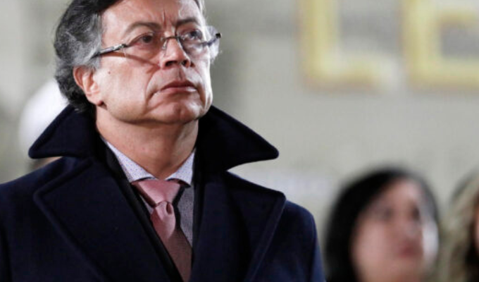 Petro anuncia demanda contra Noboa por vincularlo con alias Fito