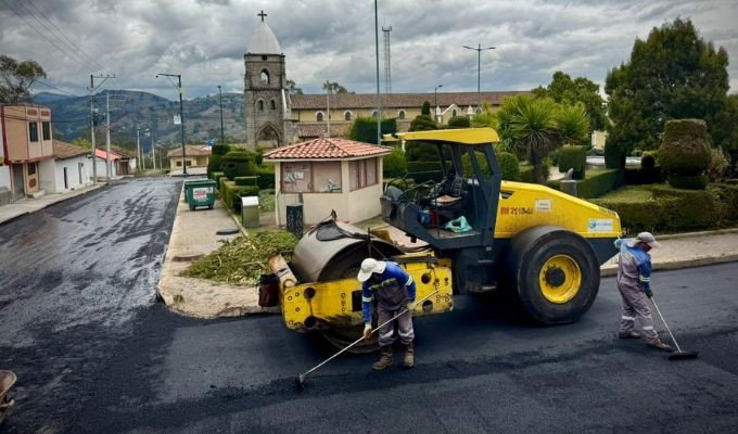 Pilahuín recibe obra vial que beneficia a 500 habitantes