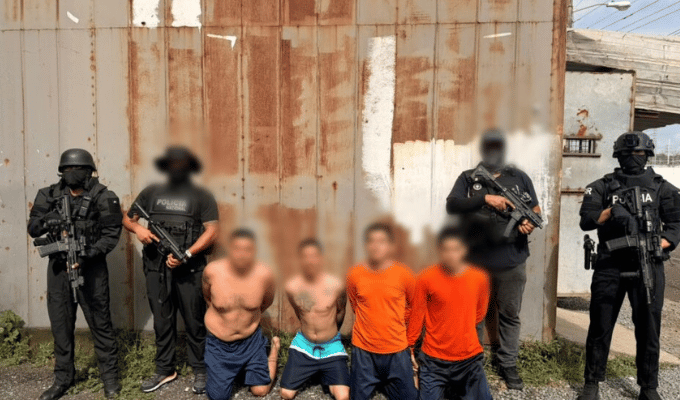 Seis aprehendidos por presunta extorsión a agricultor en Guayas