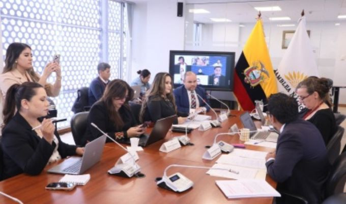 Pagos frenados, glosas y millones ya salidos encienden la alarma