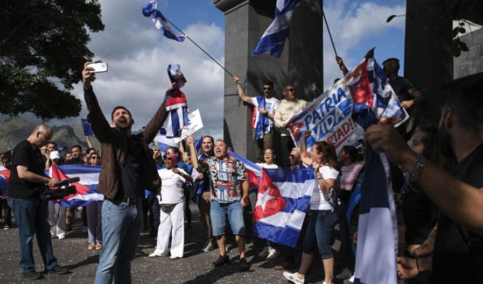 La Habana reconoce contactos con Washington