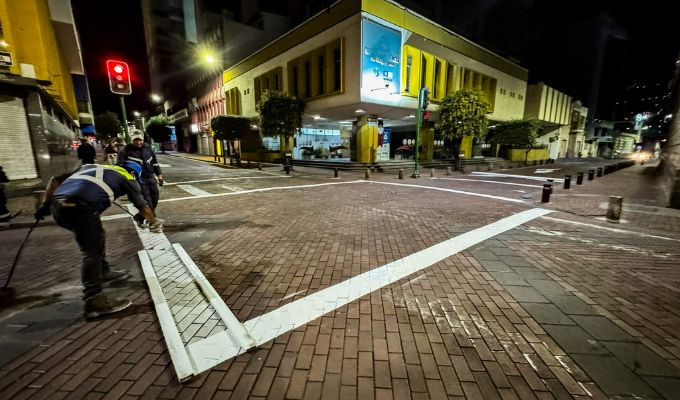 Ambato arranca plan de señalización vial y apunta al casco central