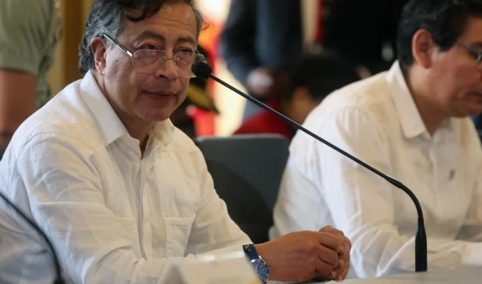 Visitas reservadas y más preguntas por contactos con gente de Fito