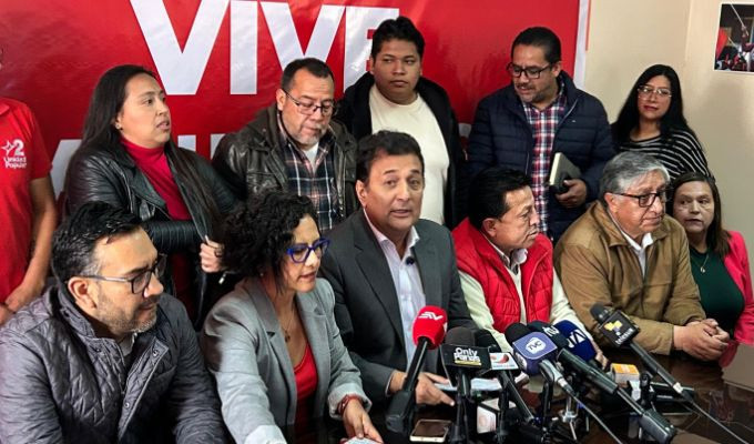 Unidad Popular activa sus tres cartas para frenar su salida del CNE