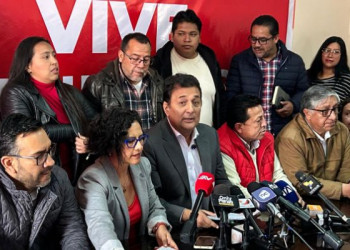 Unidad Popular activa sus tres cartas para frenar su salida del CNE