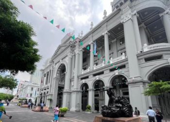 Aceptan denuncia para remover a Álvarez y el proceso ya avanza