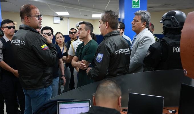 Noboa lanza grave denuncia en CNEL:“Borraban facturas con una llamada”