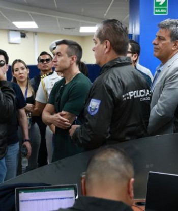 Noboa lanza grave denuncia en CNEL:“Borraban facturas con una llamada”