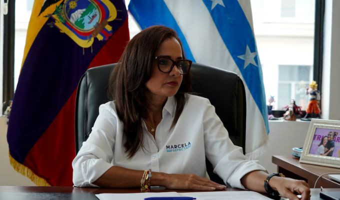 Marcela Aguiñaga ya empaca y alista su salida de la Prefectura