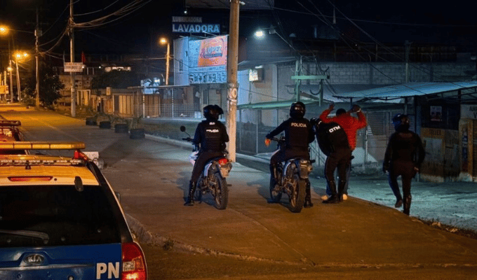 Operativos dejan detenidos, armas, droga y vehículos retenidos