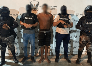 Caen alias “Dilan” y “90” tras persecución policial en Esmeraldas
