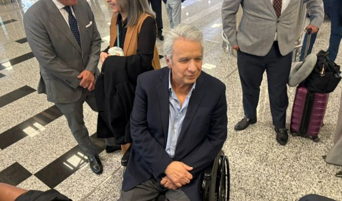 Lenín Moreno regresó a Quito y ya tiene fecha para enfrentar el juicio