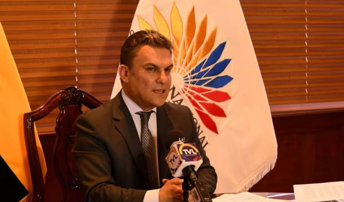 Cuenta regresiva para José Serrano: jueza definirá su futuro en Miami