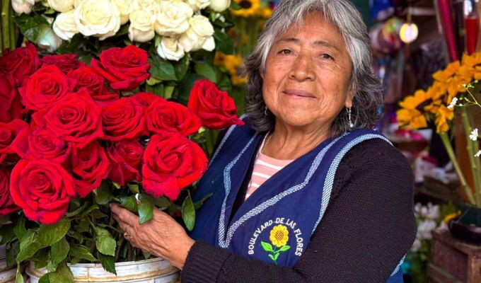 Ambato se llena de flores y ofertas para sorprender a mamá