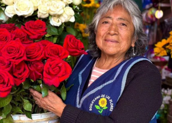 Ambato se llena de flores y ofertas para sorprender a mamá