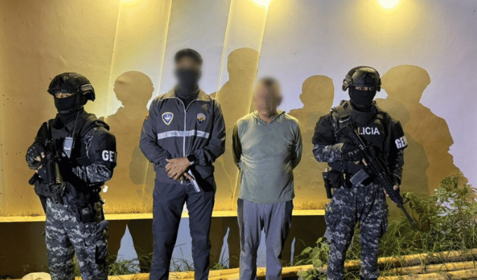Decomisan más de una tonelada de droga en operativo en Manabí
