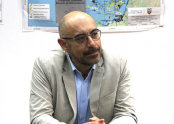 Gobierno intenta calmar la alarma y dice que no falta combustible