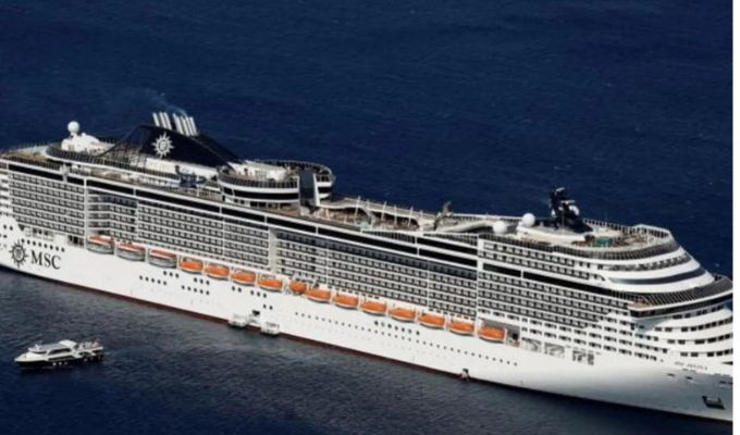 Más de 1.700 personas siguen confinadas en un crucero en Francia