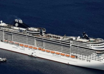 Más de 1.700 personas siguen confinadas en un crucero en Francia