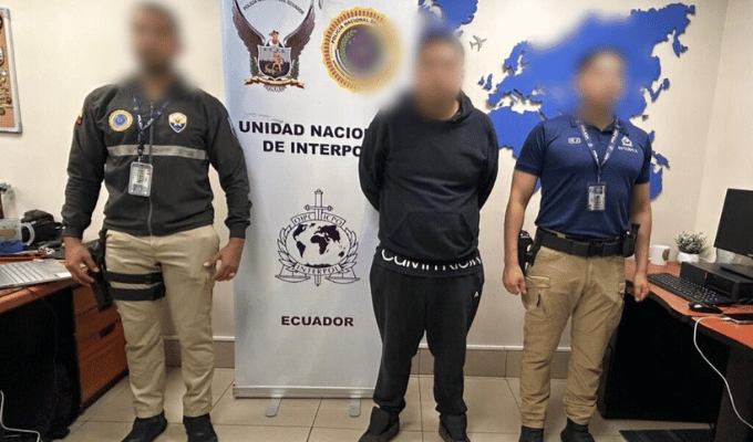 Cae en Guayaquil hombre con notificación roja de INTERPOL