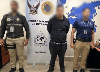 Cae en Guayaquil hombre con notificación roja de INTERPOL