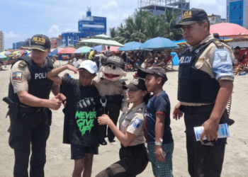 Esmeraldas blinda el feriado con fuerte control policial